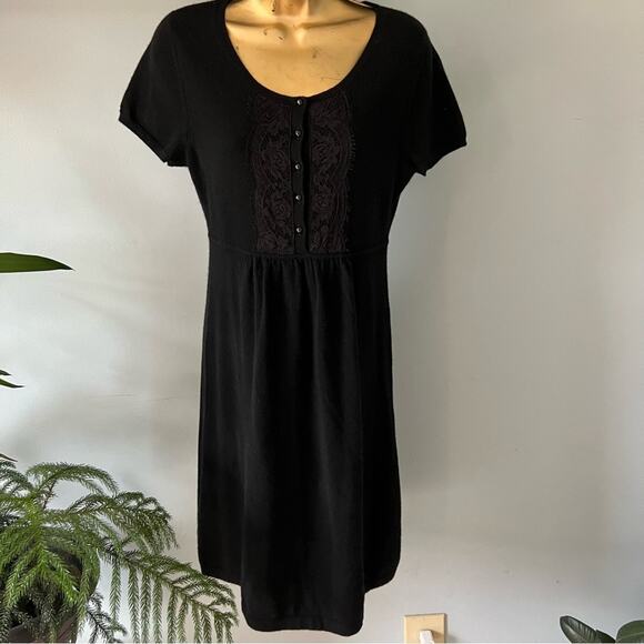 Henri Bendel cashmere dress with lace and button front accents Sz Medium - Picture 1 of 5